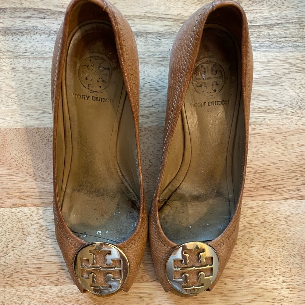 Tan and Gold Tory Burch Wedges Size 8